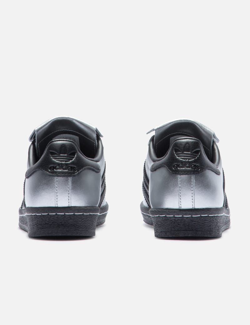 ★Adidas★Superstar 82 Silver llic Core Black★大人気★ adidas SUPERSTAR 82 W SILVER METALLIC/CORE BLACK/CORE BLACK