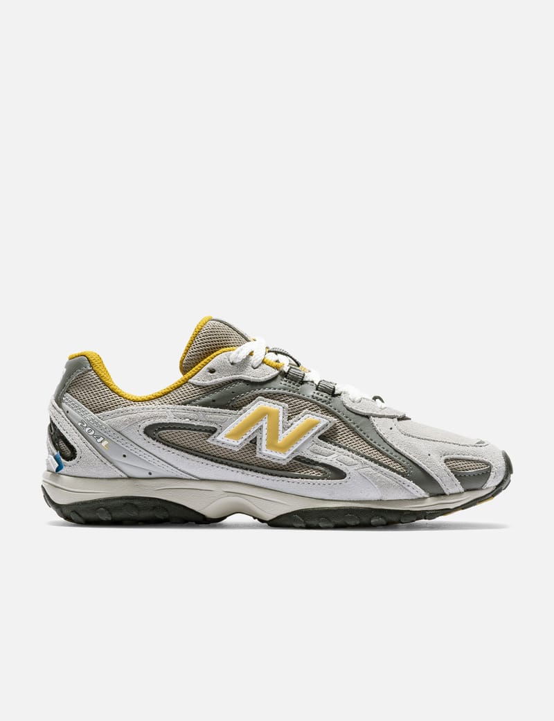 New Balance 204L - 型押しスエードと二層'N'ロゴのプレミアム