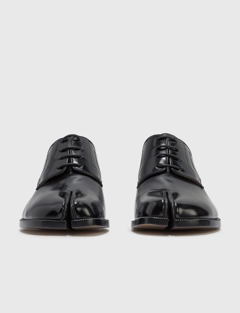 Maison Margiela - Tabi Derby Lace-up | HBX - Globally