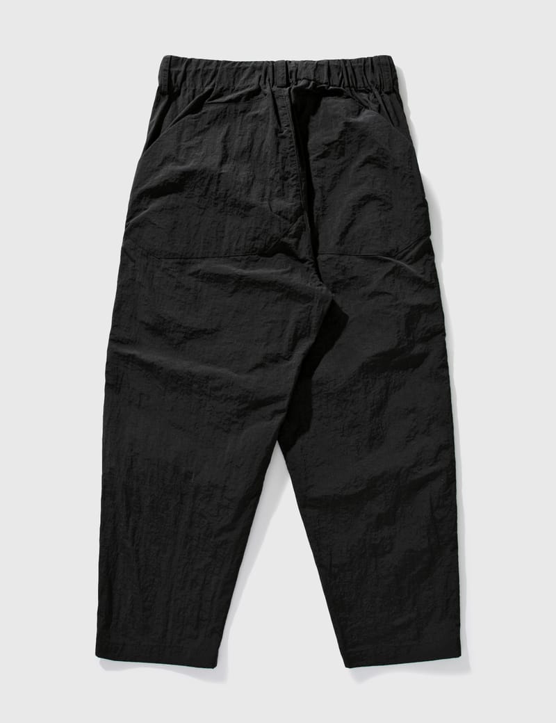 全国総量無料で CMF Outdoor Garment - ナイロンカーゴパンツ | HBX - ハイプ パンツ