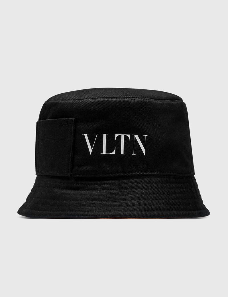 新品未使用！送料込み★VALENTINO★vltn bucket hat Valentino - Valentino Garavani VLTN Reversible Bucket Hat | HBX