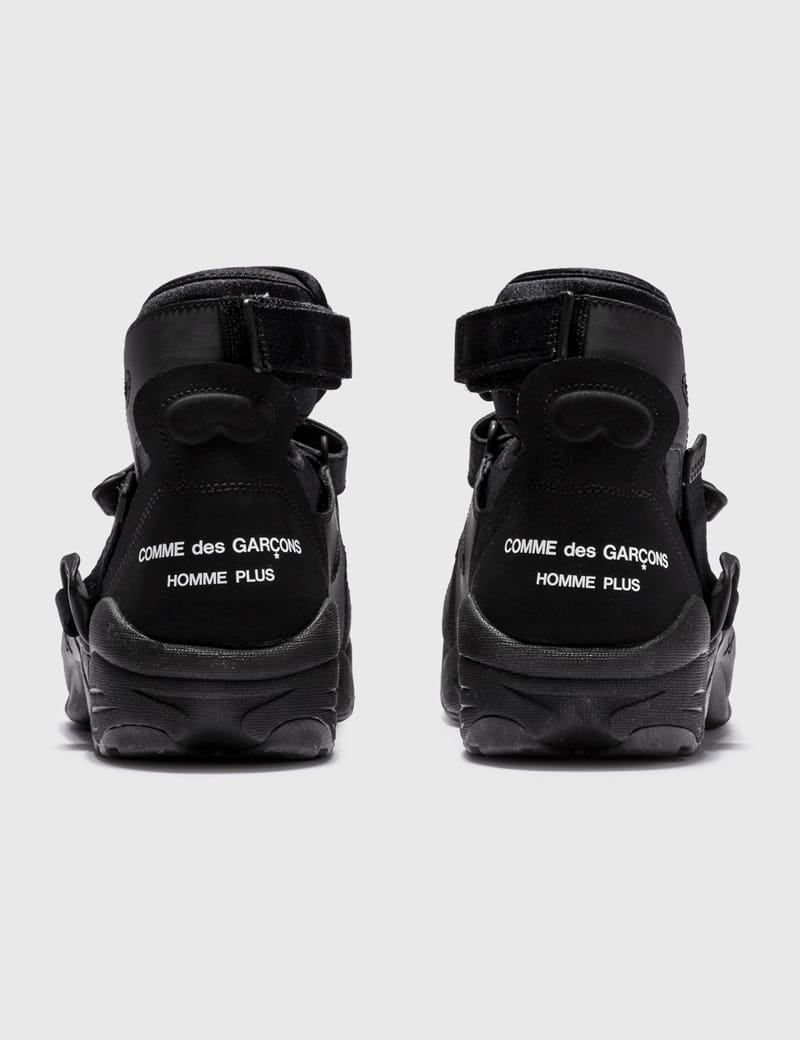 Nike NIKE X COMME DES GAR ONS AIR CARNIVORE HBX Globally