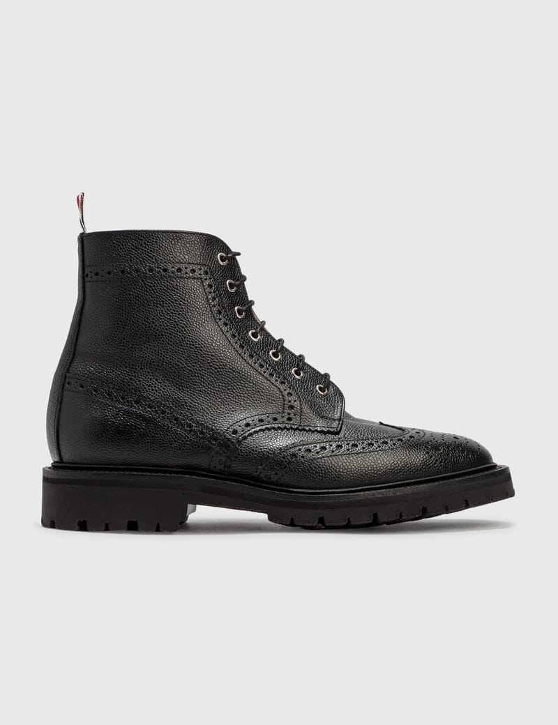 Thom Browne - Classic Wing Tip Boots | HBX - HYPEBEAST 為您搜羅