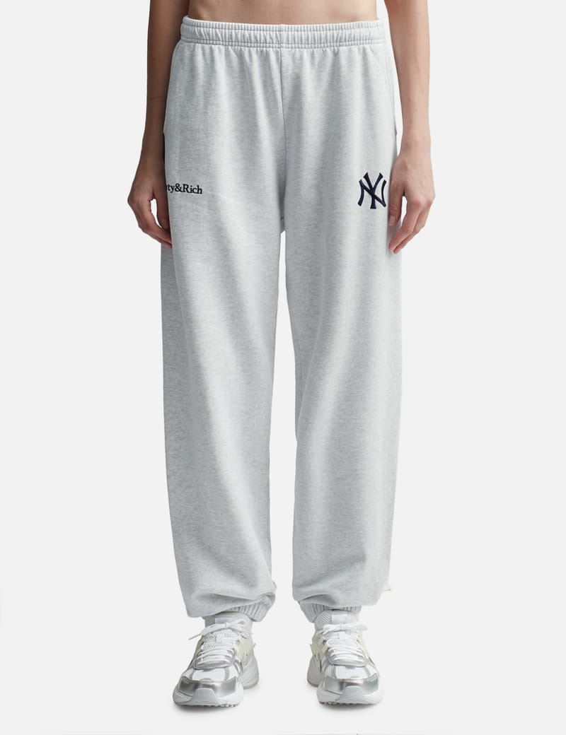 ボトムスその他 Sporty & Rich Health Ivy Sweatpants Heather Grey Merlot SW66 Wellness Ivy Sweatpant - Heather Gray/Sports Red – Sporty & Rich