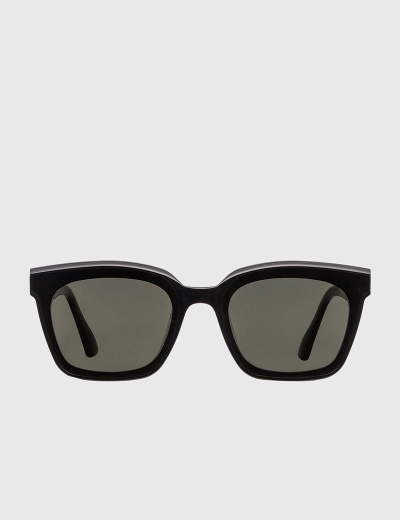 ＭＯＮＣＬＥＲ×ＧＥＮＴＬＥＭＯＮＳＴＥＲ　サングラス　ＳＷＩＰＥ３　ブラック Sunglasses-4-1-604b3.jpg?fit=