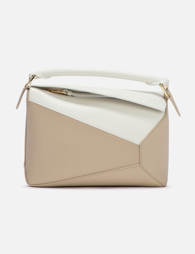 お値下げ！！　LOEWE ハンドバッグ ホワイト ぺブル バケットバッグ ミニ（ソフトグレインカーフ） ホワイト