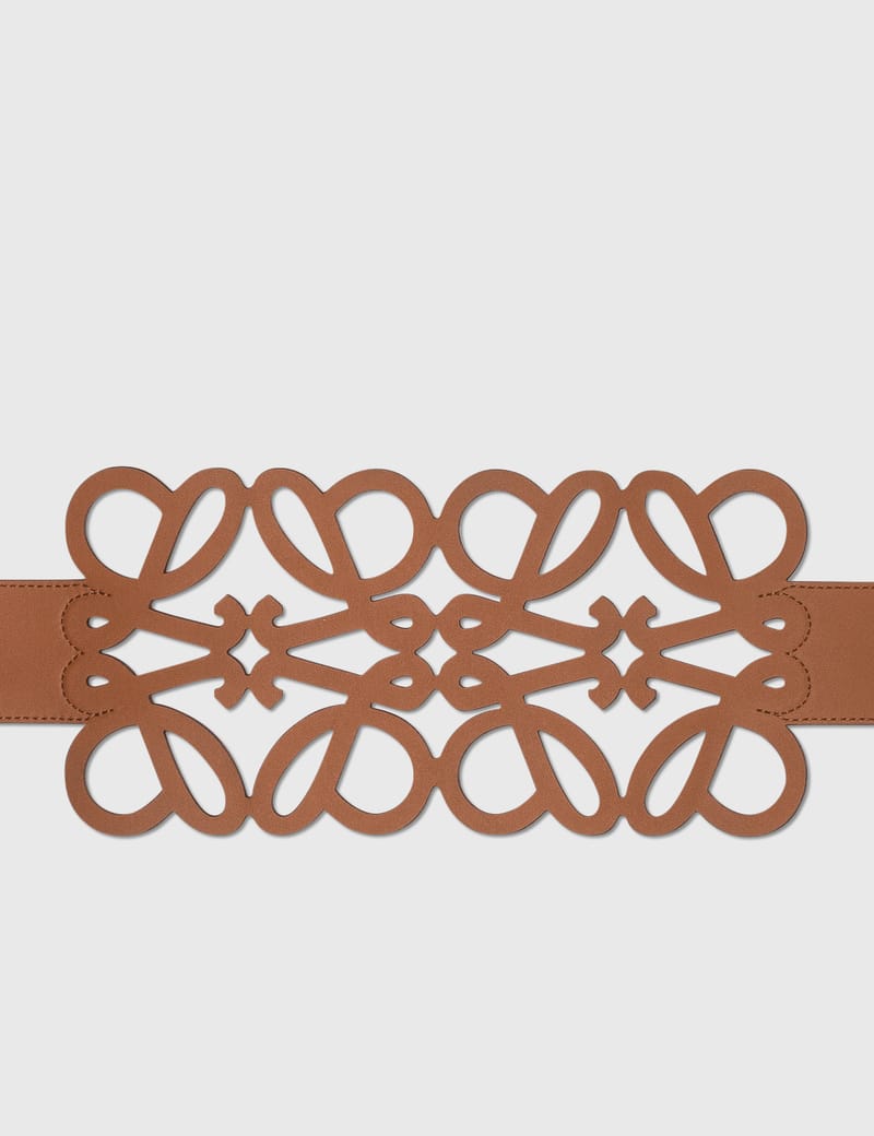 ベルト LOEWE Anagram Cut Out Belt in Tan Loewe - Anagram Cutout Belt | HBX - Globally Curated Fashion