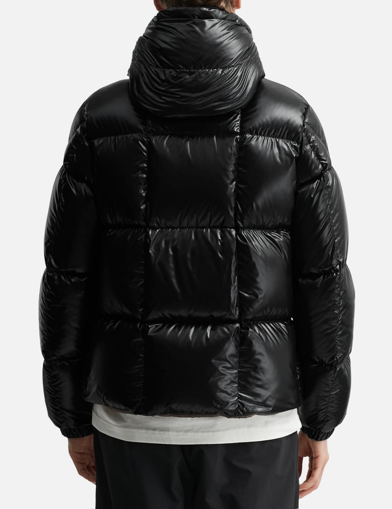 Moncler Parana Hooded Short Down Jacket - 軽量ナイロンラケの光沢