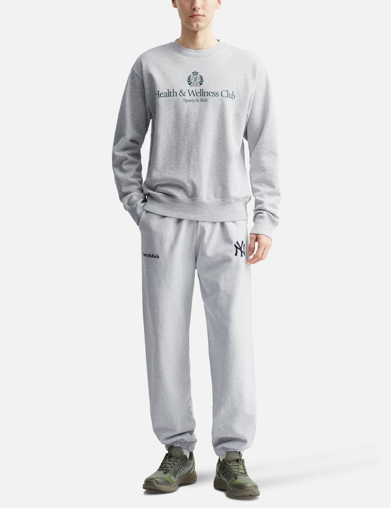 Sporty&Rich｜ (H&W Crest Crewneck - Heather Gray/Alpin ( Sporty & Rich H&W Crest Crewneck Sweater in Heather Gray | FWRD