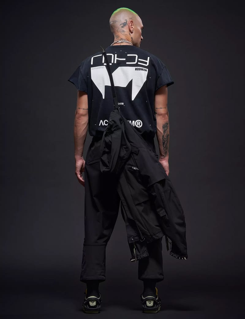 ACRONYM - Encapsulated Nylon Interops Jacket | HBX ACRONYM - Encapsulated Nylon Interops Jacket | HBX