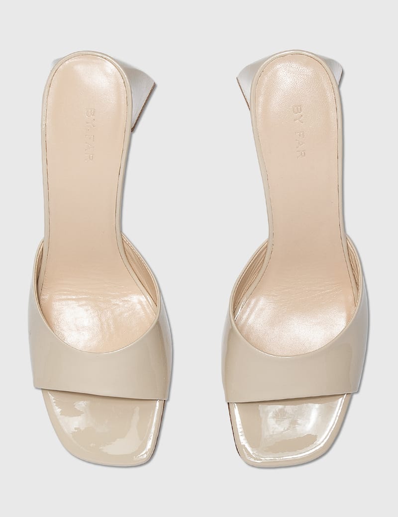 ROMY OATMILK PATENT LEATHER