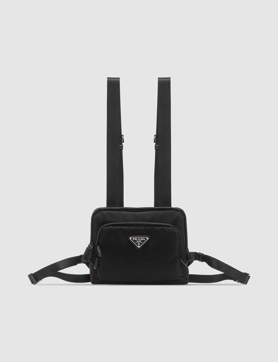 Descubrir 61+ imagen prada harness crossbody bag Viaterra.mx