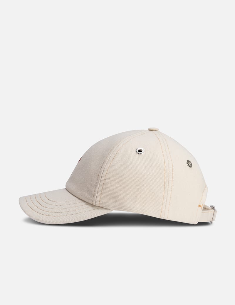 AMI Paris★ホワイト Ami de Coeur Embroideryコットン キャップ Off-White Cotton Ami de Coeur Embroidery Cap by AMI Paris on