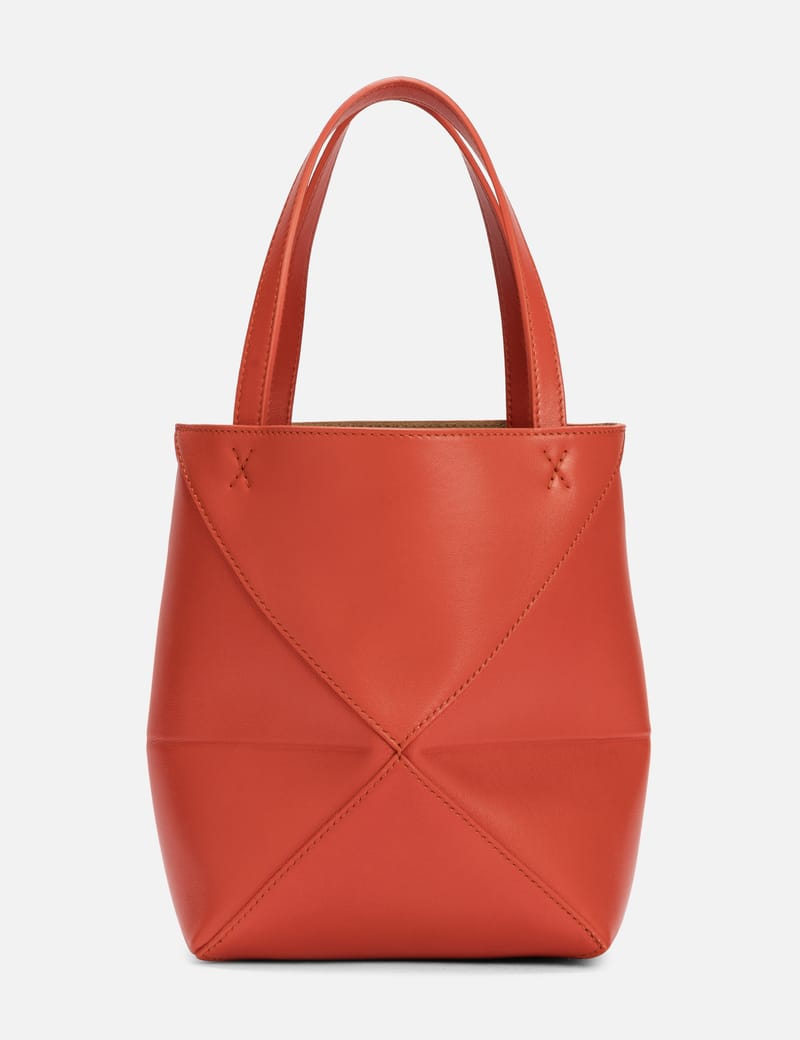 【関税込】Mini Puzzle Fold Tote in shiny calfskin Mini Puzzle Fold tote in shiny calfskin Green - LOEWE