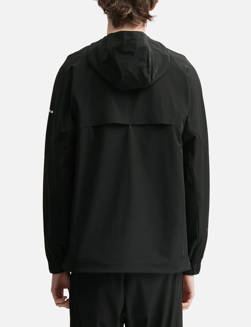F.C. Real Bristol Cordura 4way Stretch Ventilation Jacket - 動き