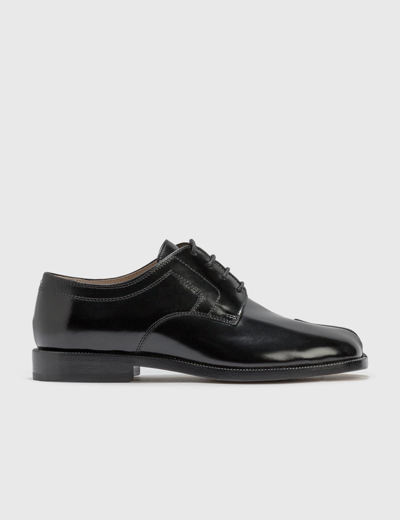 Maison Margiela - Tabi Derby Lace-up | HBX - Globally