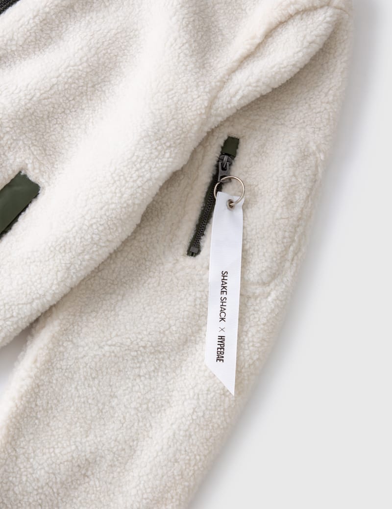 HYPEBAE - Hypebae x Shake Shack Reversible Sherpa Flight