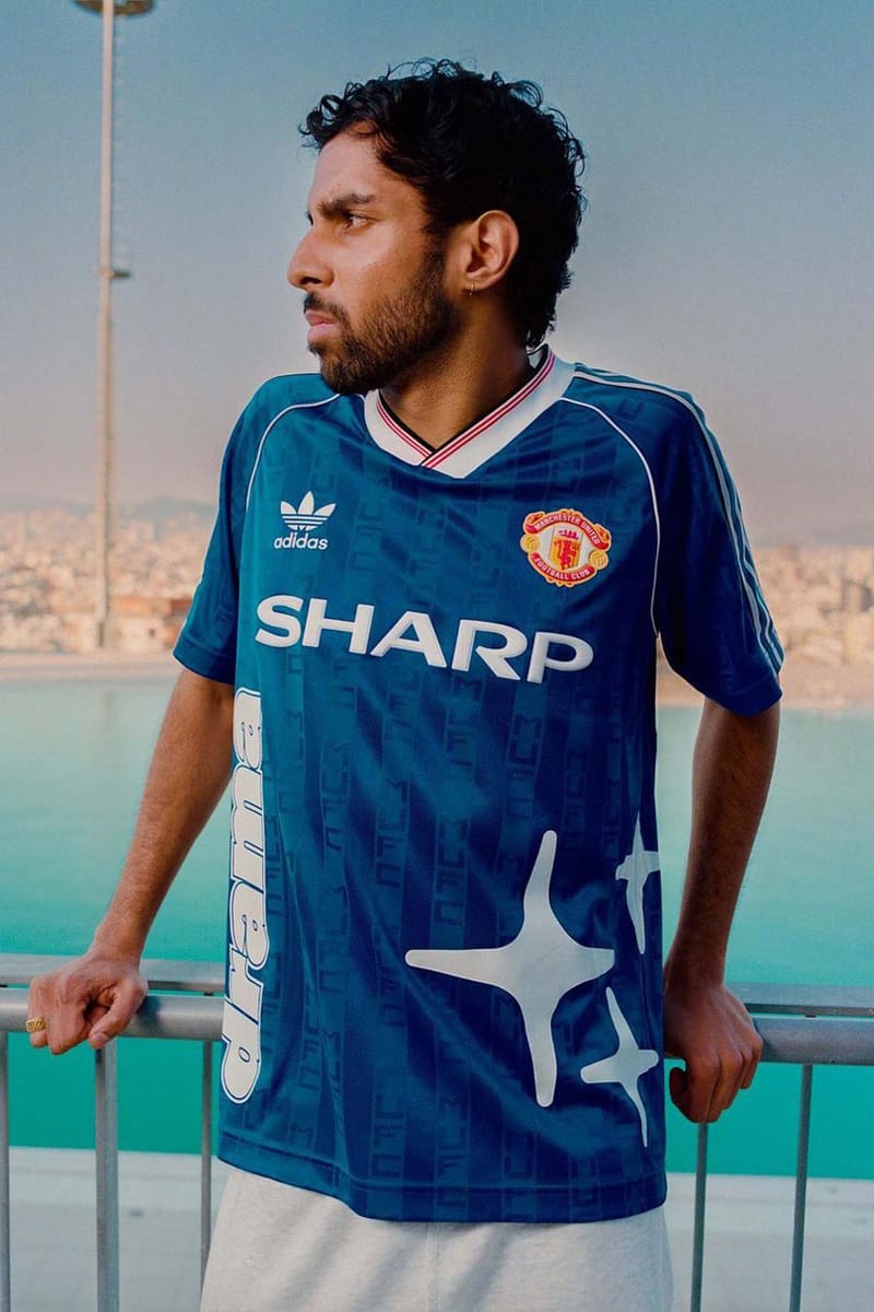 Blue retro hot sale united top