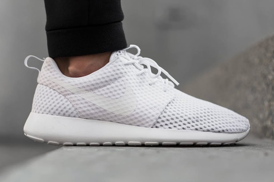 Discount top roshe run