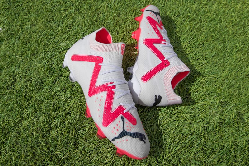 Pink puma on sale football boots