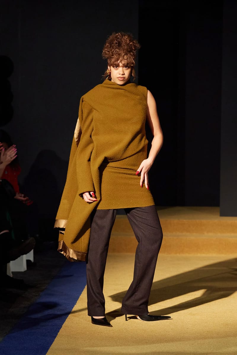 Martine Rose Fall Winter 2024 At Paris Fashion Week Hypebeast   Martine Rose Fall Winter 2024 Paris Fashion Week Runway Show 5 